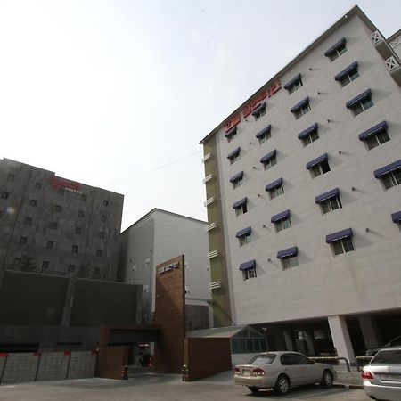 Valentine Hotel Kōyō Eksteriør billede