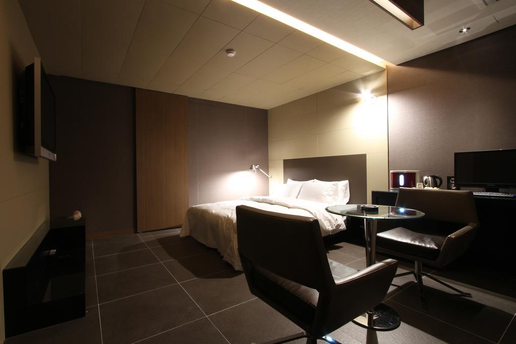 Valentine Hotel Kōyō Værelse billede